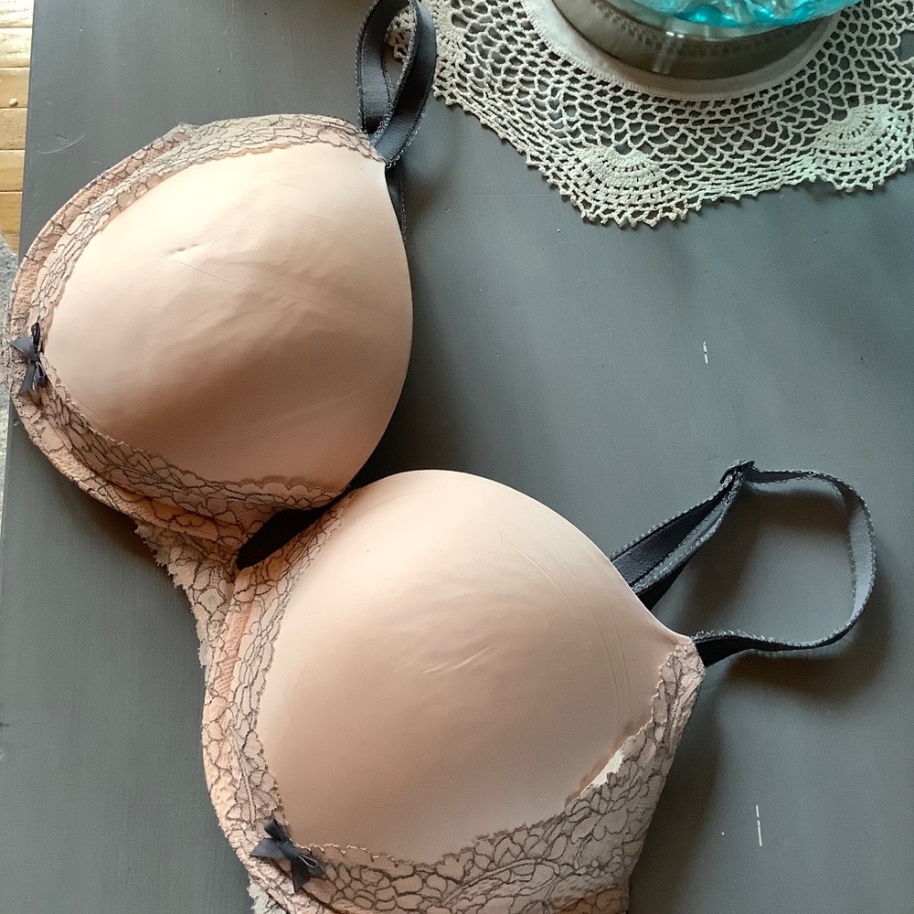 NWOT ladies 36DD Dream Angels PUSH UP padded Bra PRETTY